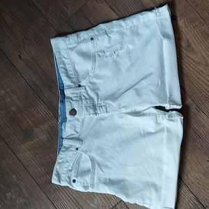 EUC size 26/2 Gap boyfriend white shorts